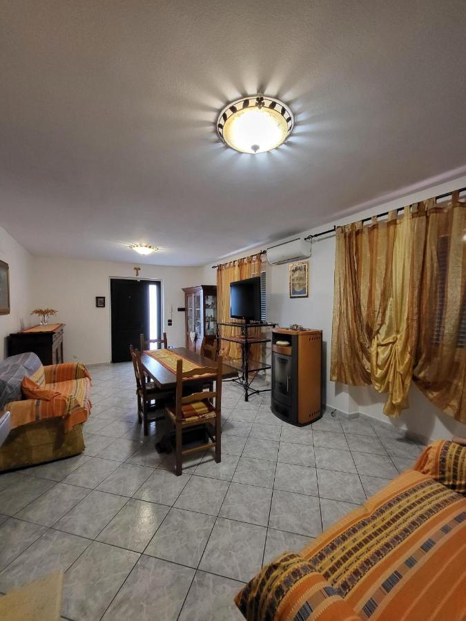 Appartamento Beatrice E Vioris Pila  Bagian luar foto